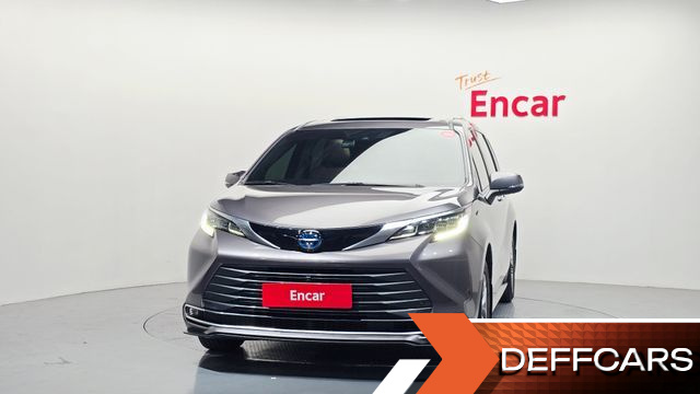 Toyota SIENNA 2.5 Hybrid AWD купить на сайте DeffCars