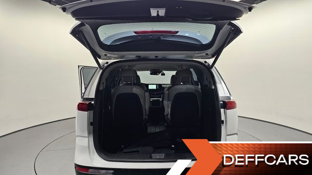 Kia CARNIVAL 9-Seater Noblesse купить на сайте DeffCars