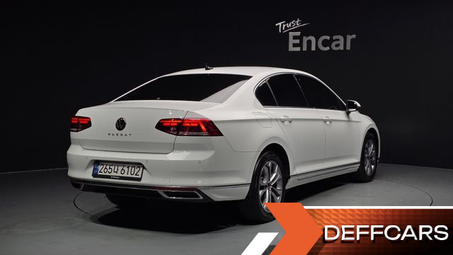 Volkswagen PASSAT 2.0 TDI Premium купить на сайте DeffCars