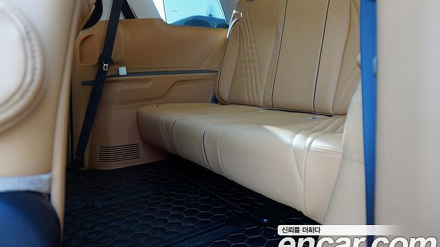 Kia CARNIVAL 9-Seater Hi Limousine (Special Vehicle) купить на сайте DeffCars