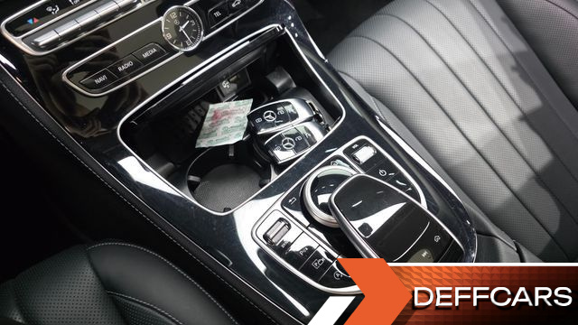 Mercedes E-CLASS E300 Exclusive купить на сайте DeffCars