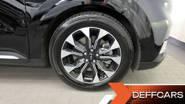 Kia CARNIVAL Gasoline 9-Seater Signature купить на сайте DeffCars