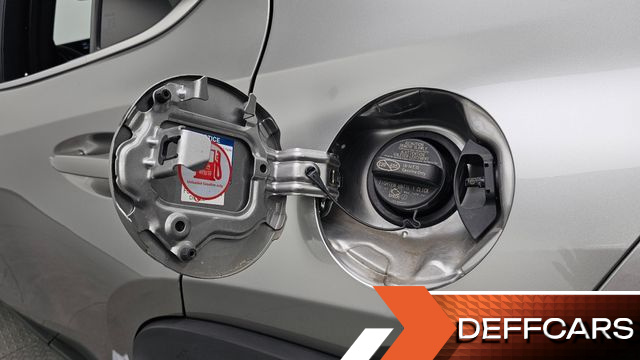 Lexus UX 2.0 2WD купить на сайте DeffCars