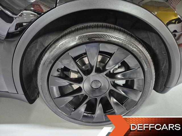 Tesla MODEL Y Standard Range RWD купить на сайте DeffCars