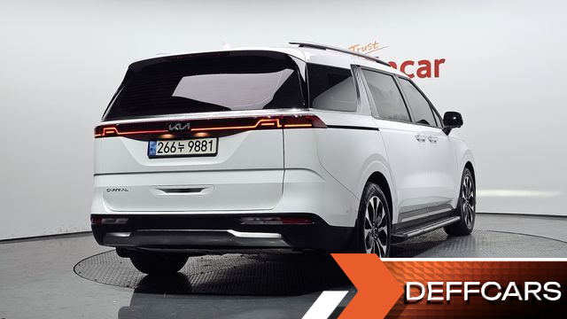 Kia CARNIVAL 7-Seater Signature купить на сайте DeffCars