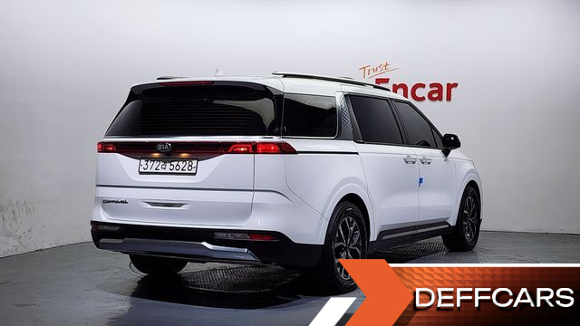 Kia CARNIVAL 9-Seater Noblesse купить на сайте DeffCars