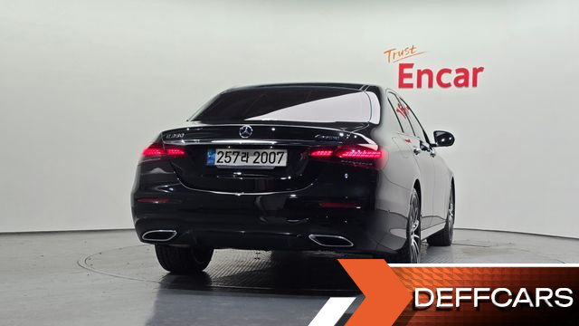 Mercedes E-CLASS E350 4MATIC AMG Line купить на сайте DeffCars