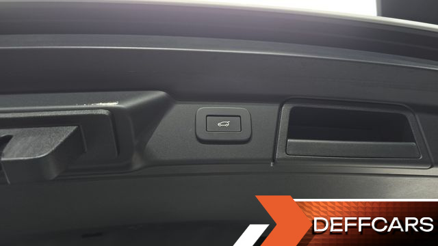 Land Rover RANGE ROVER VELAR 2.0 P250 R-Dynamic SE купить на сайте DeffCars