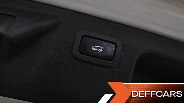 Land Rover DISCOVERY SPORT 2.0 TD4 SE купить на сайте DeffCars