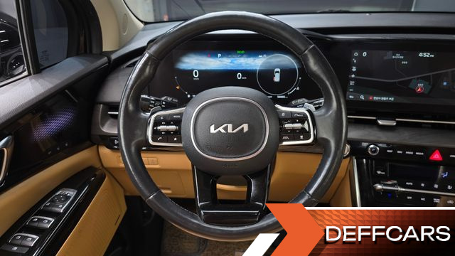 Kia CARNIVAL 9-Seater Signature купить на сайте DeffCars