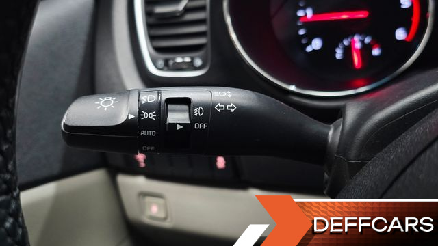 Kia CARNIVAL 9-Seater Luxury купить на сайте DeffCars