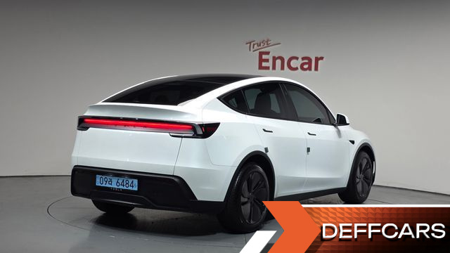 Tesla MODEL Y RWD купить на сайте DeffCars