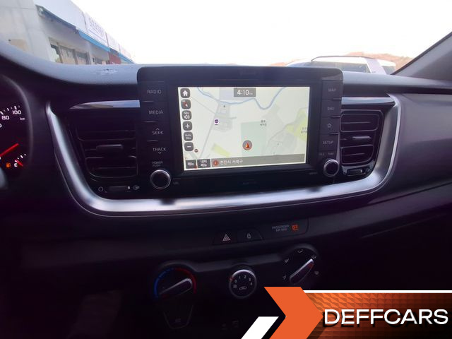 Kia STONIC 1.4 Deluxe купить на сайте DeffCars