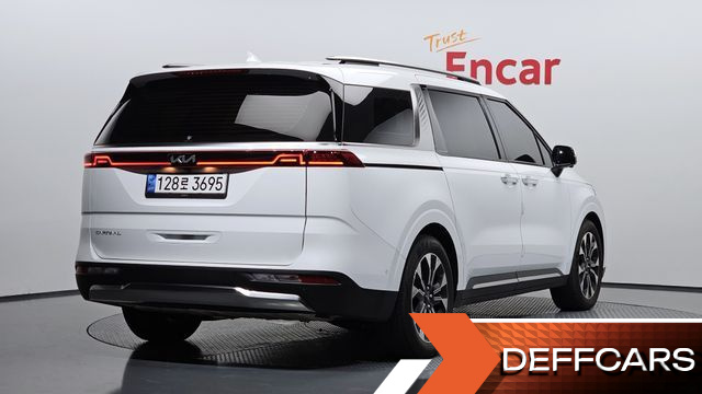 Kia CARNIVAL Gasoline 7-Seater Signature купить на сайте DeffCars