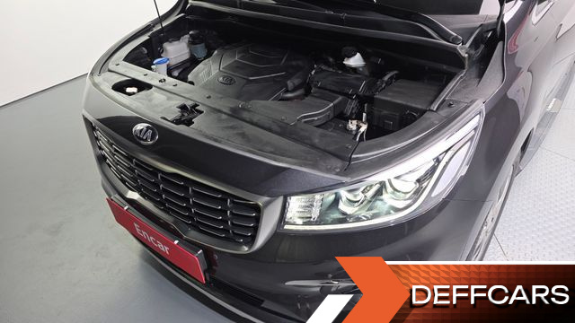 Kia CARNIVAL Gasoline 9-Seater Prestige купить на сайте DeffCars