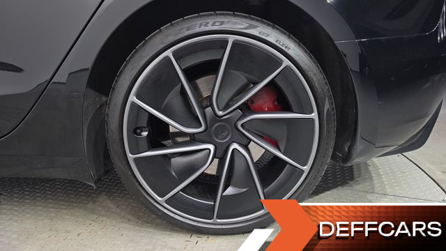Tesla MODEL 3 Performance AWD купить на сайте DeffCars