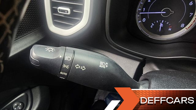 Hyundai VENUE 1.6 Flux купить на сайте DeffCars