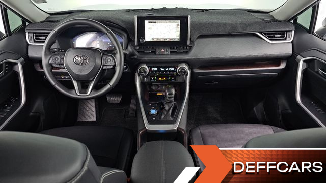 Toyota RAV4 2,5 4WD Hybrid LTD купить на сайте DeffCars