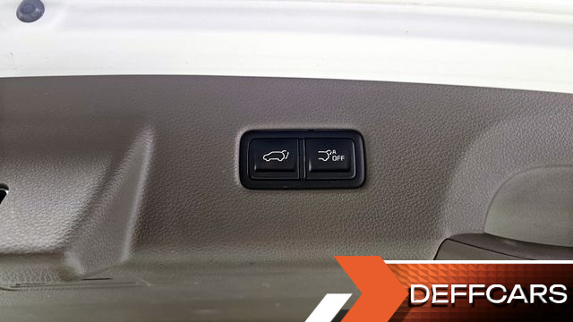 Kia CARNIVAL 9-Seater Signature купить на сайте DeffCars