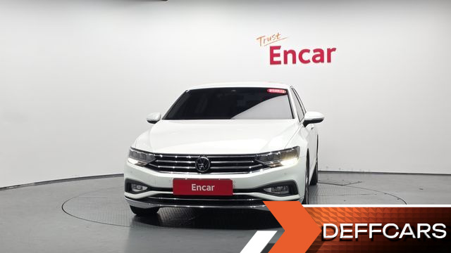 Volkswagen PASSAT 2.0 TDI Premium купить на сайте DeffCars