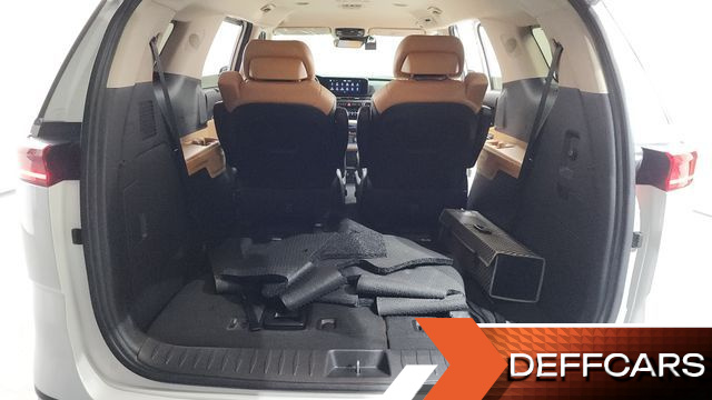 Kia CARNIVAL 7-Seater Signature купить на сайте DeffCars