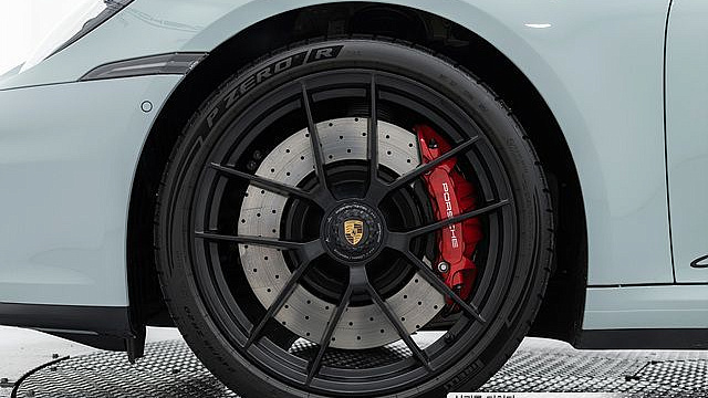 Porsche 911 Carrera 4 GTS купить на сайте DeffCars
