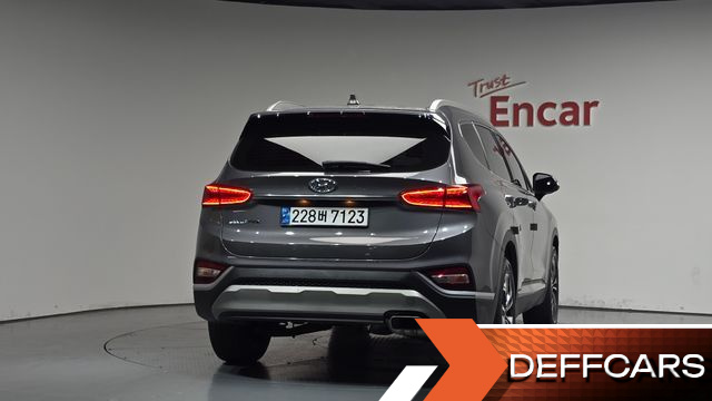 Hyundai SANTAFE Gasoline 2.0T 2WD Prestige купить на сайте DeffCars