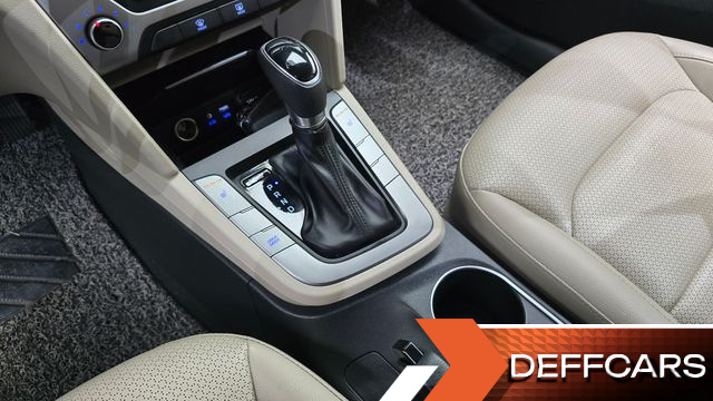 Hyundai AVANTE 1.6 GDI Value Plus купить на сайте DeffCars