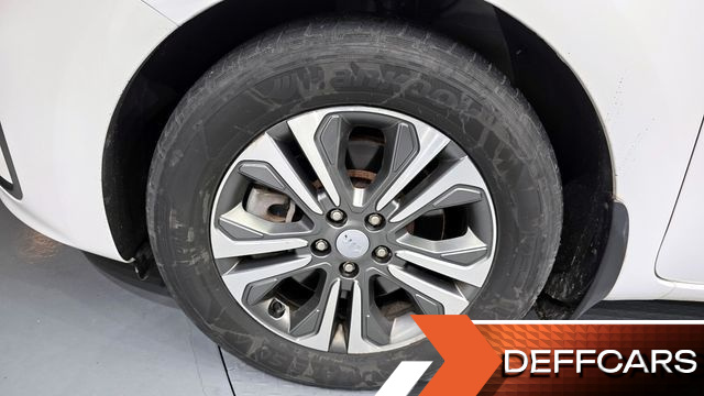 Kia CARNIVAL 9-Seater Luxury купить на сайте DeffCars