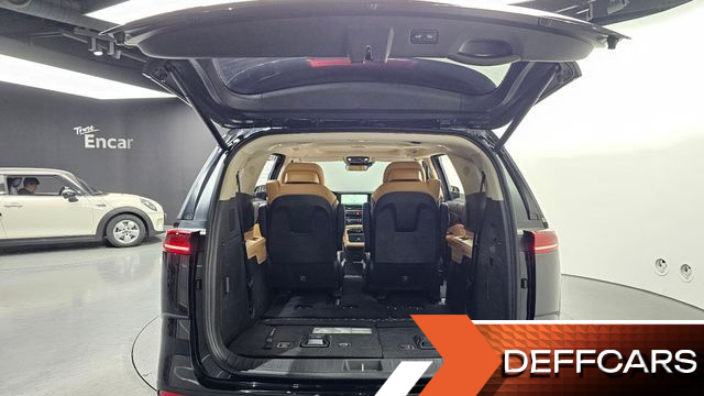 Kia CARNIVAL 7-Seater Noblesse купить на сайте DeffCars