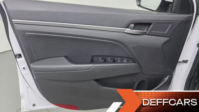 Hyundai AVANTE 1.6 Style купить на сайте DeffCars