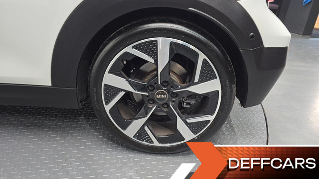 Mini COOPER CONVERTIBLE Favoured купить на сайте DeffCars
