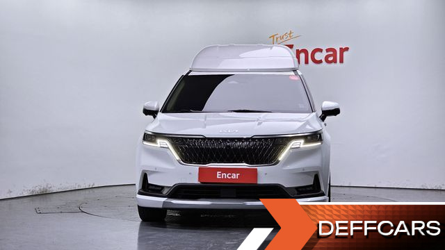 Kia CARNIVAL Gasoline 4-Seater Hi-Limousine Signature купить на сайте DeffCars
