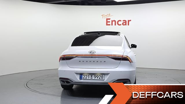 Hyundai GRANDEUR 3.3 Calligraphy купить на сайте DeffCars