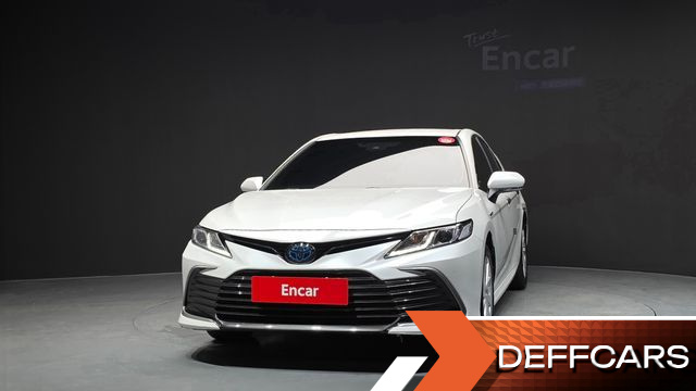 Toyota CAMRY 2.5 LE Hybrid купить на сайте DeffCars