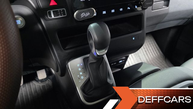 Hyundai STARIA L3.5 Tourer 9-Seater Modern купить на сайте DeffCars
