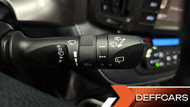 Toyota RAV4 2.5 2WD 4th купить на сайте DeffCars