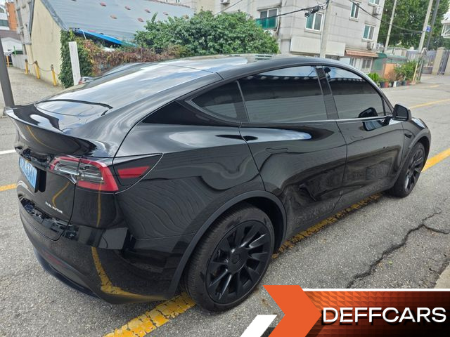 Tesla MODEL Y Long Range AWD купить на сайте DeffCars