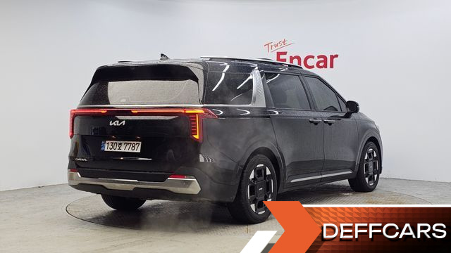 Kia CARNIVAL Gasoline 9-Seater Signature купить на сайте DeffCars