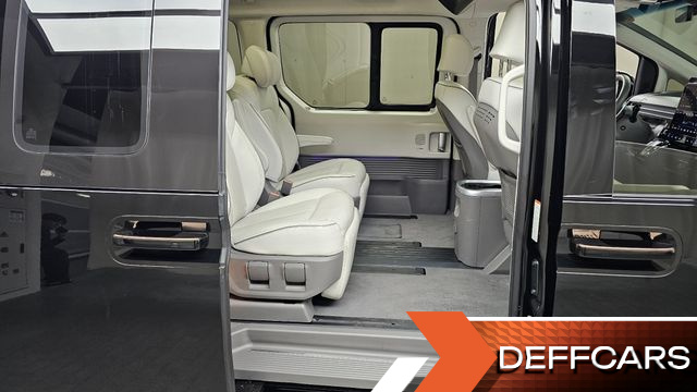 Hyundai STARIA 4WD Lounge 7-Seater Limousine купить на сайте DeffCars