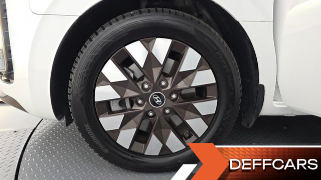 Hyundai STARIA Lounge 9-Seater Prestige купить на сайте DeffCars