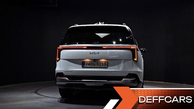 Kia CARNIVAL 9-Seater Signature купить на сайте DeffCars