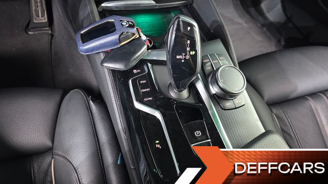 BMW 5-SERIES 520i M Sport купить на сайте DeffCars