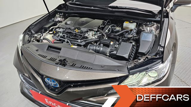 Toyota CAMRY 2.5 XLE Hybrid купить на сайте DeffCars