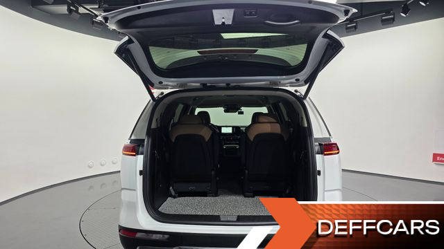 Kia CARNIVAL 9-Seater Noblesse купить на сайте DeffCars
