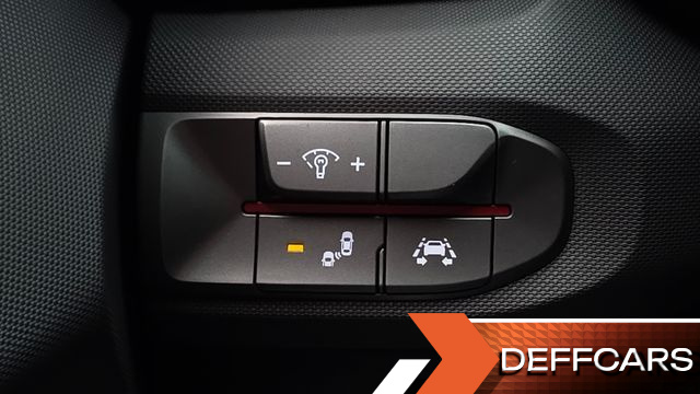 Hyundai VELOSTER 1.6 Turbo Sport Core купить на сайте DeffCars
