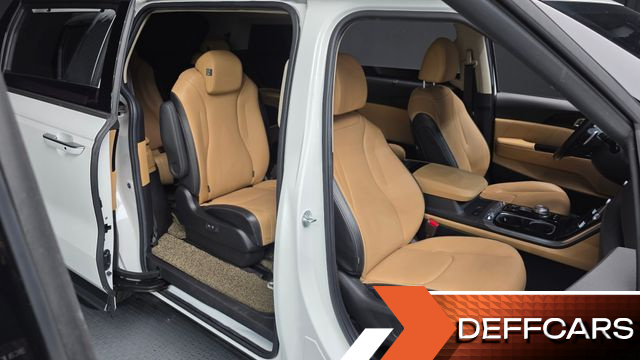 Kia CARNIVAL 9-Seater Signature купить на сайте DeffCars