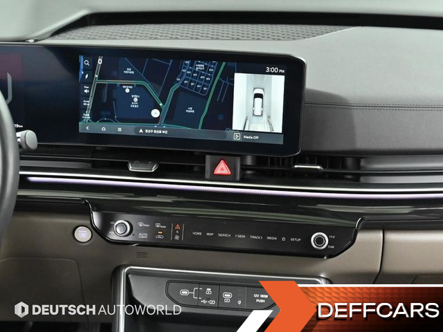 Kia CARNIVAL 9-Seater Signature купить на сайте DeffCars