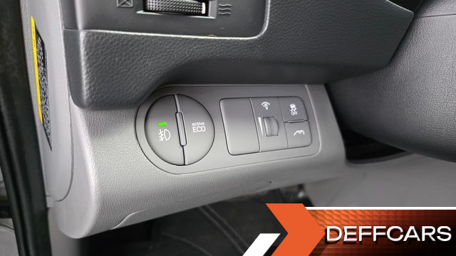 Hyundai STAREX Van 5-Seater Smart купить на сайте DeffCars