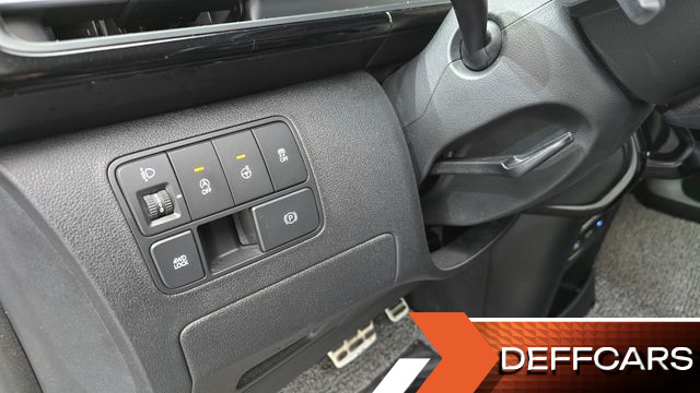 Hyundai STARIA 4WD Lounge 9-Seater Inspiration купить на сайте DeffCars